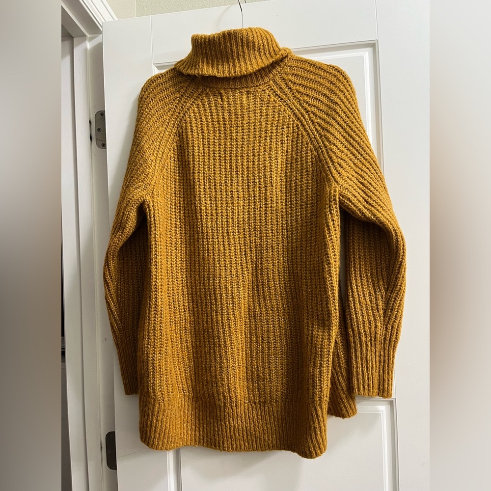 Yellow Gold Knitted Sweater